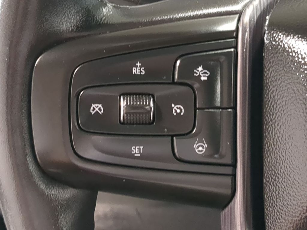 Thumbnail: 2023 GMC Yukon - 28
