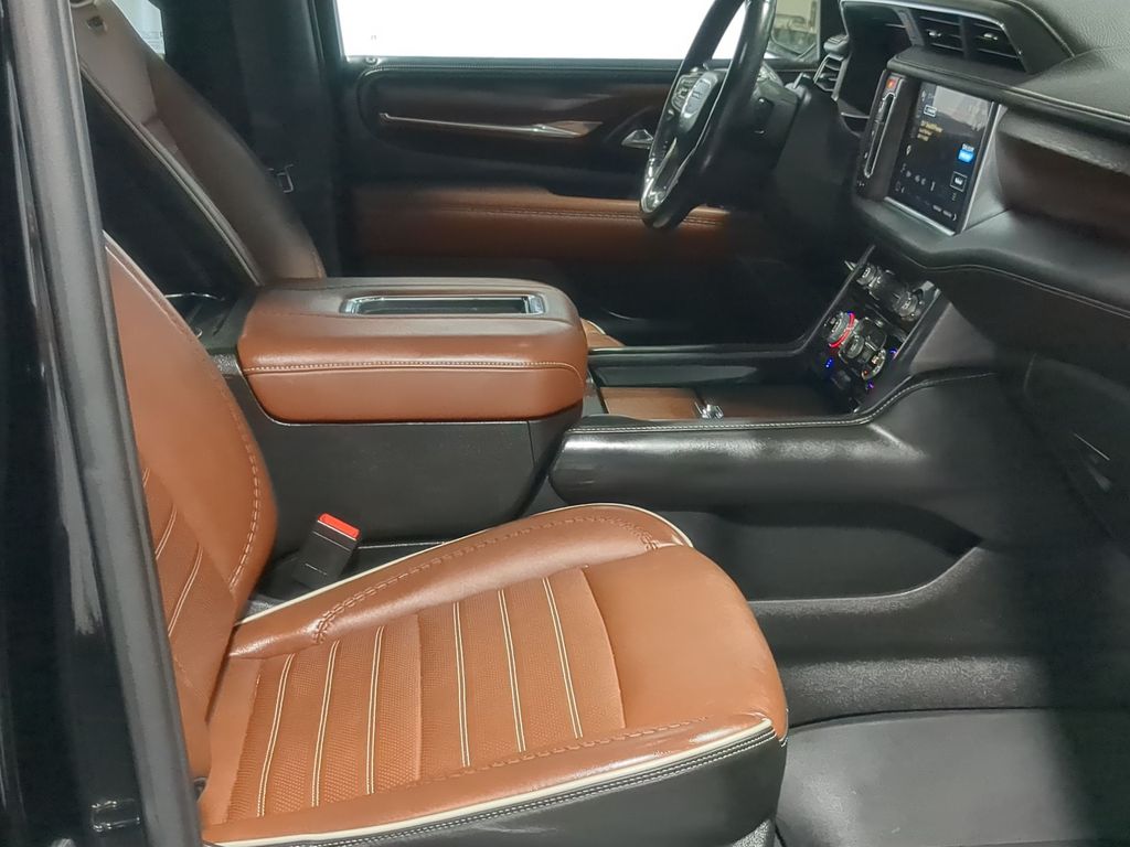 Thumbnail: 2023 GMC Yukon - 27
