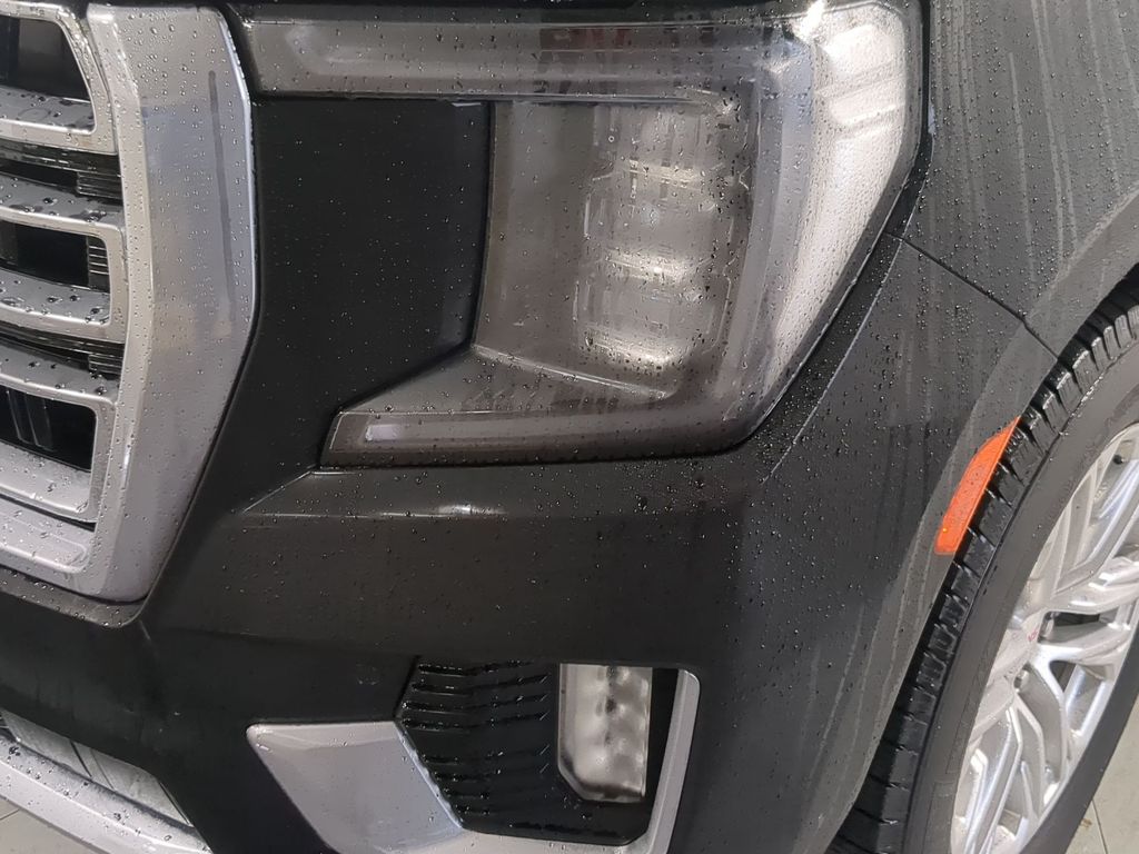 Thumbnail: 2021 GMC Yukon XL - 33