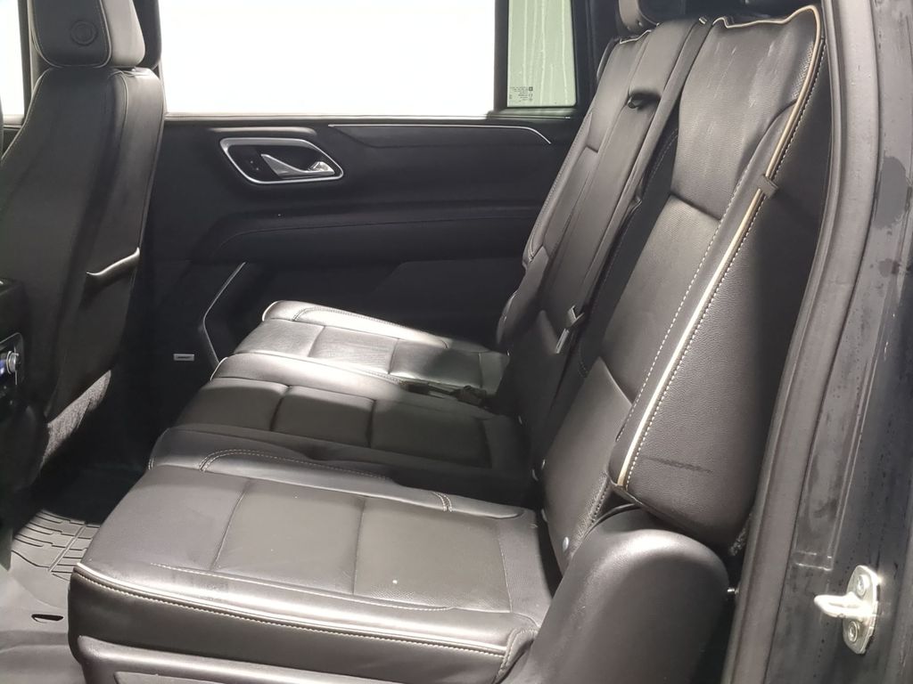 Thumbnail: 2021 GMC Yukon XL - 36