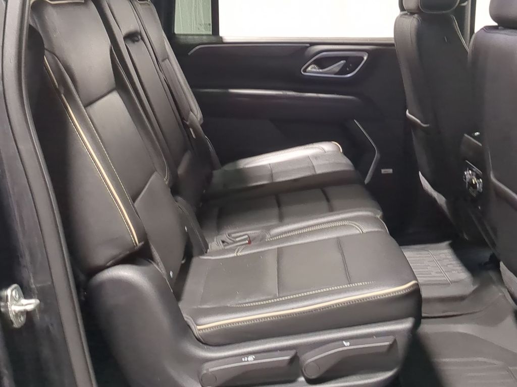 Thumbnail: 2021 GMC Yukon XL - 37