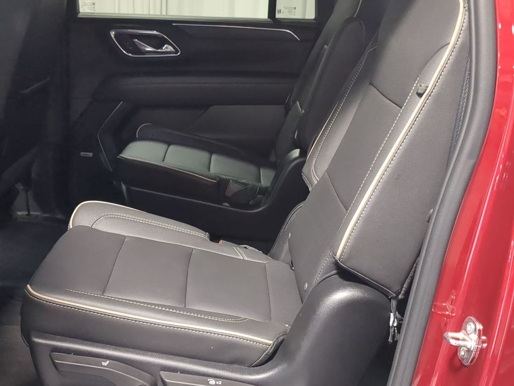 Thumbnail: 2023 GMC Yukon XL - 11