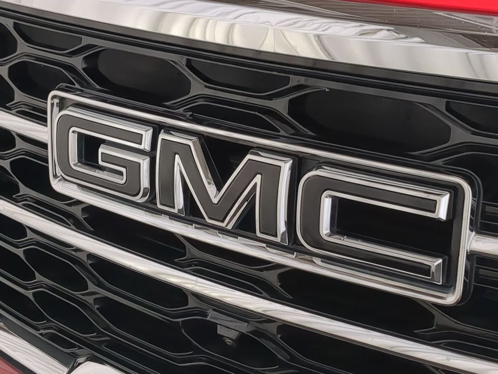 Thumbnail: 2023 GMC Yukon XL - 6