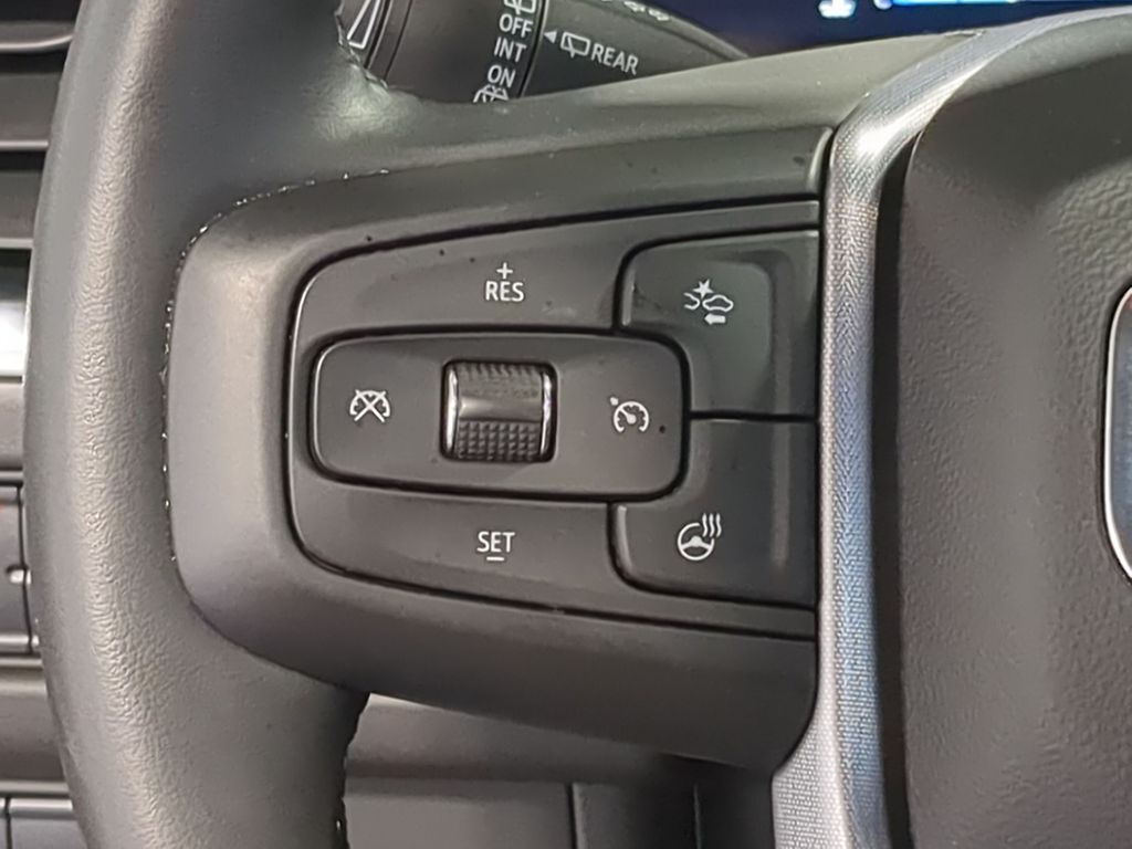 Thumbnail: 2023 GMC Yukon XL - 28