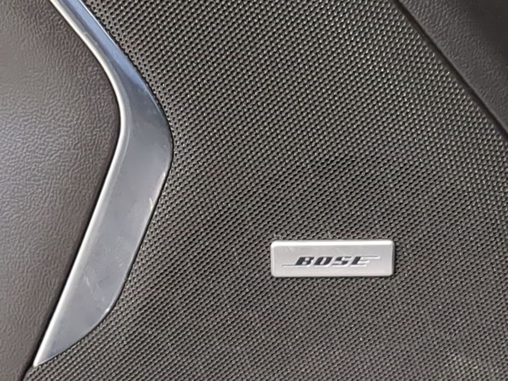 Thumbnail: 2023 GMC Yukon XL - 32