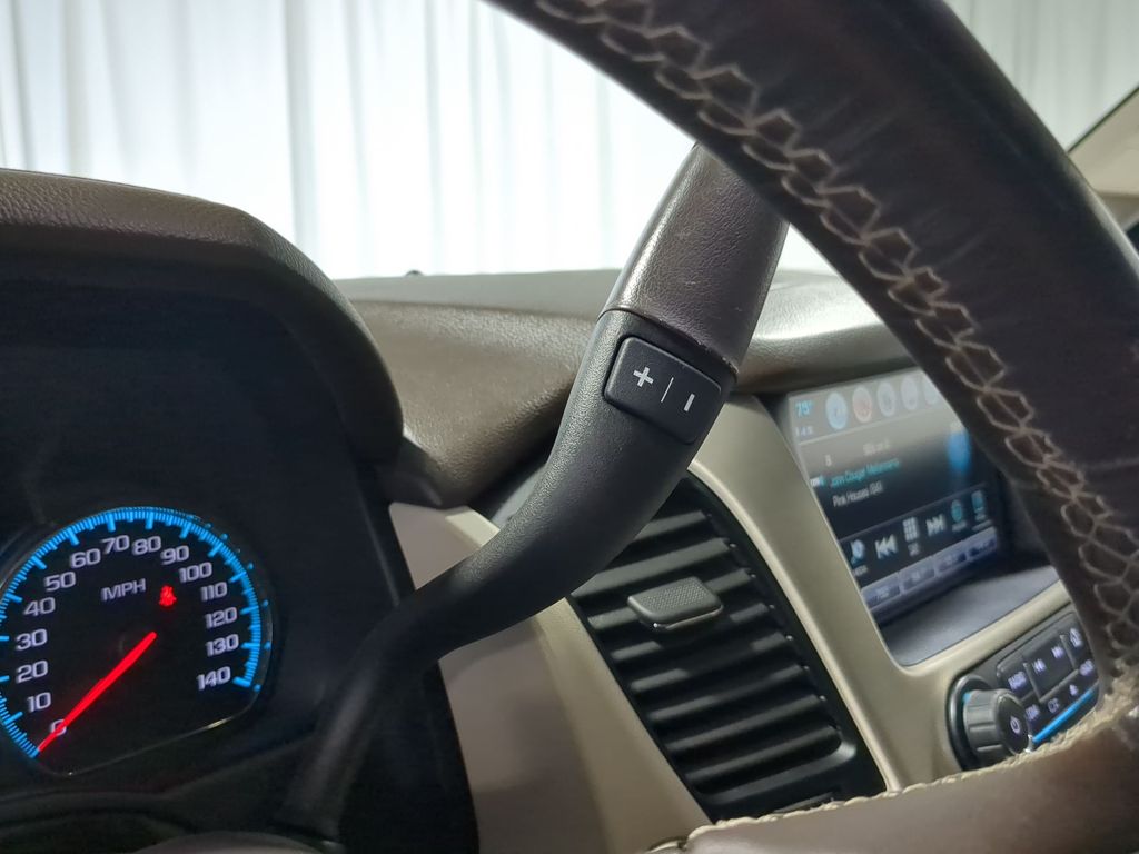 Thumbnail: 2020 GMC Yukon XL - 33
