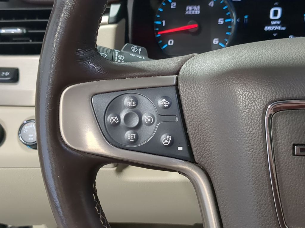 Thumbnail: 2020 GMC Yukon XL - 29