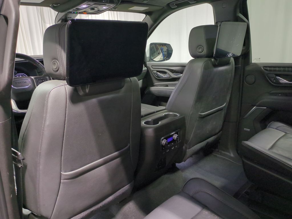 Thumbnail: 2021 GMC Yukon XL - 11