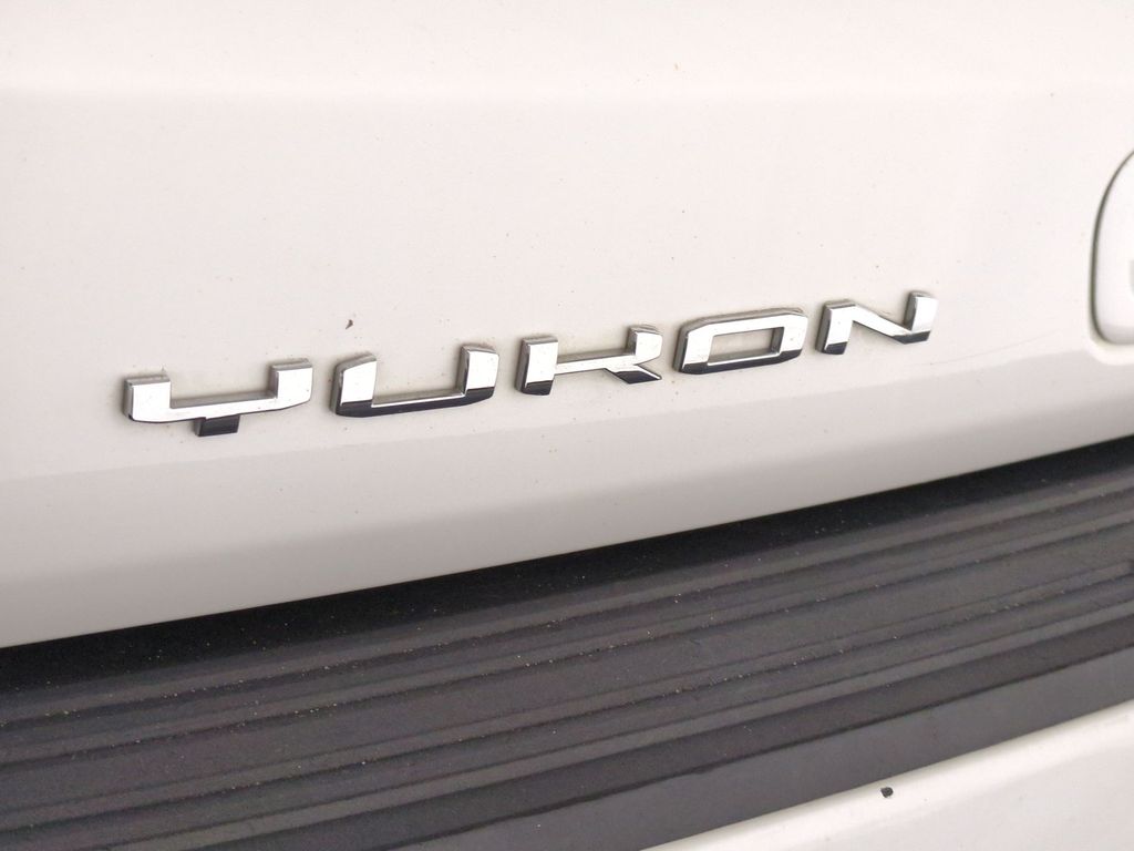 Thumbnail: 2021 GMC Yukon XL - 25