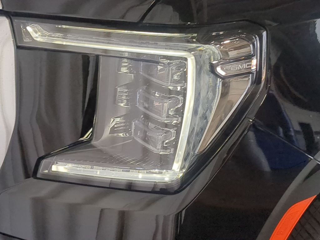 Thumbnail: 2023 GMC Yukon XL - 23