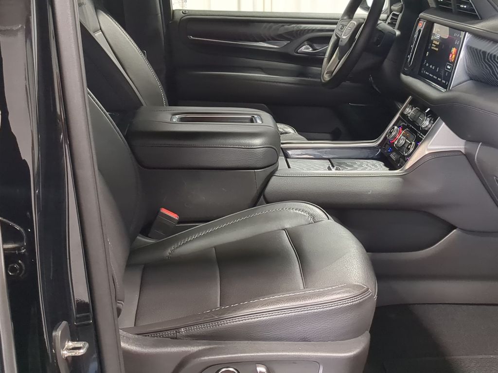 Thumbnail: 2023 GMC Yukon XL - 10