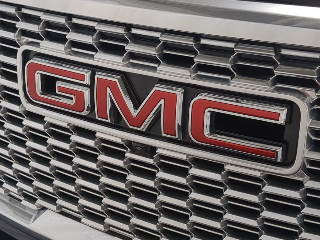 Thumbnail: 2024 GMC Yukon XL - 6