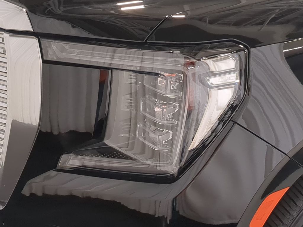Thumbnail: 2024 GMC Yukon XL - 23