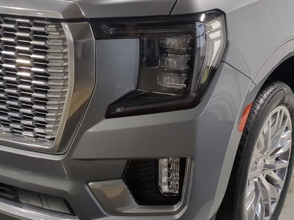 Thumbnail: 2023 GMC Yukon XL - 30