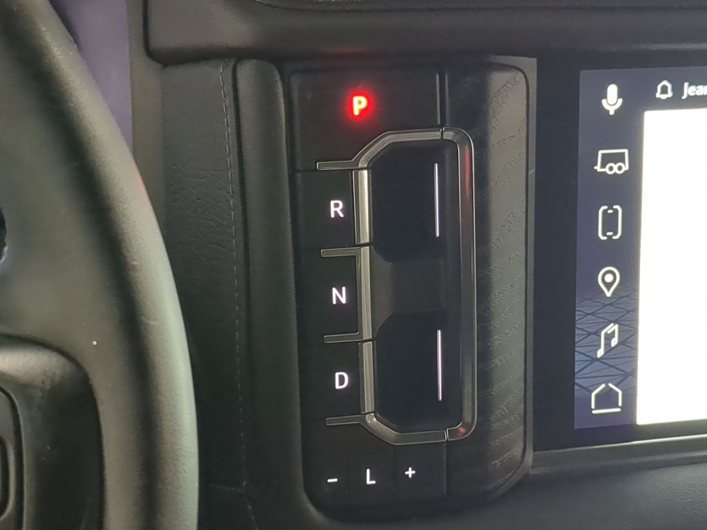 Thumbnail: 2023 GMC Yukon XL - 43