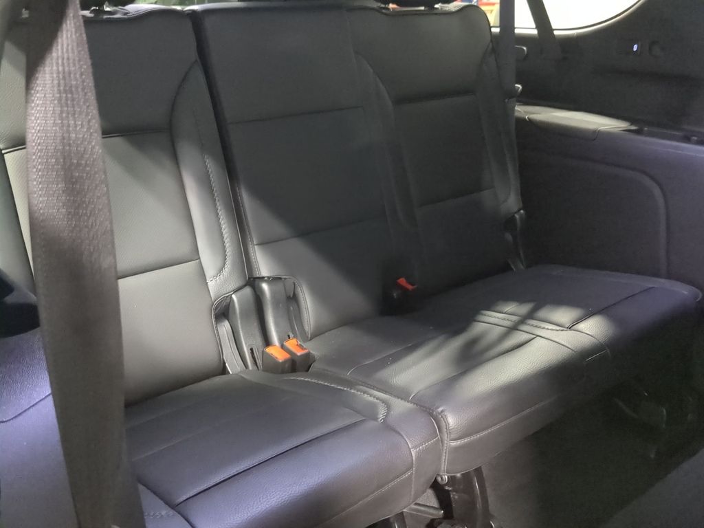 Thumbnail: 2023 GMC Yukon XL - 36