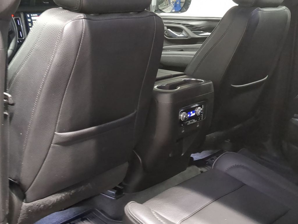 Thumbnail: 2023 GMC Yukon XL - 33