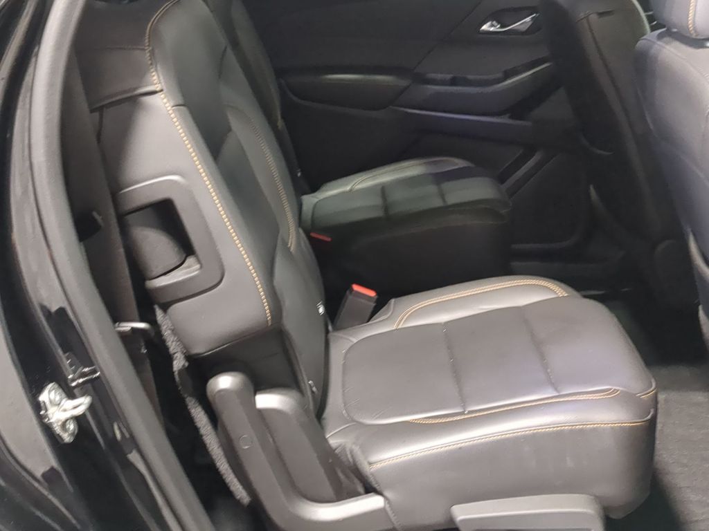 Thumbnail: 2021 Chevrolet Traverse - 15