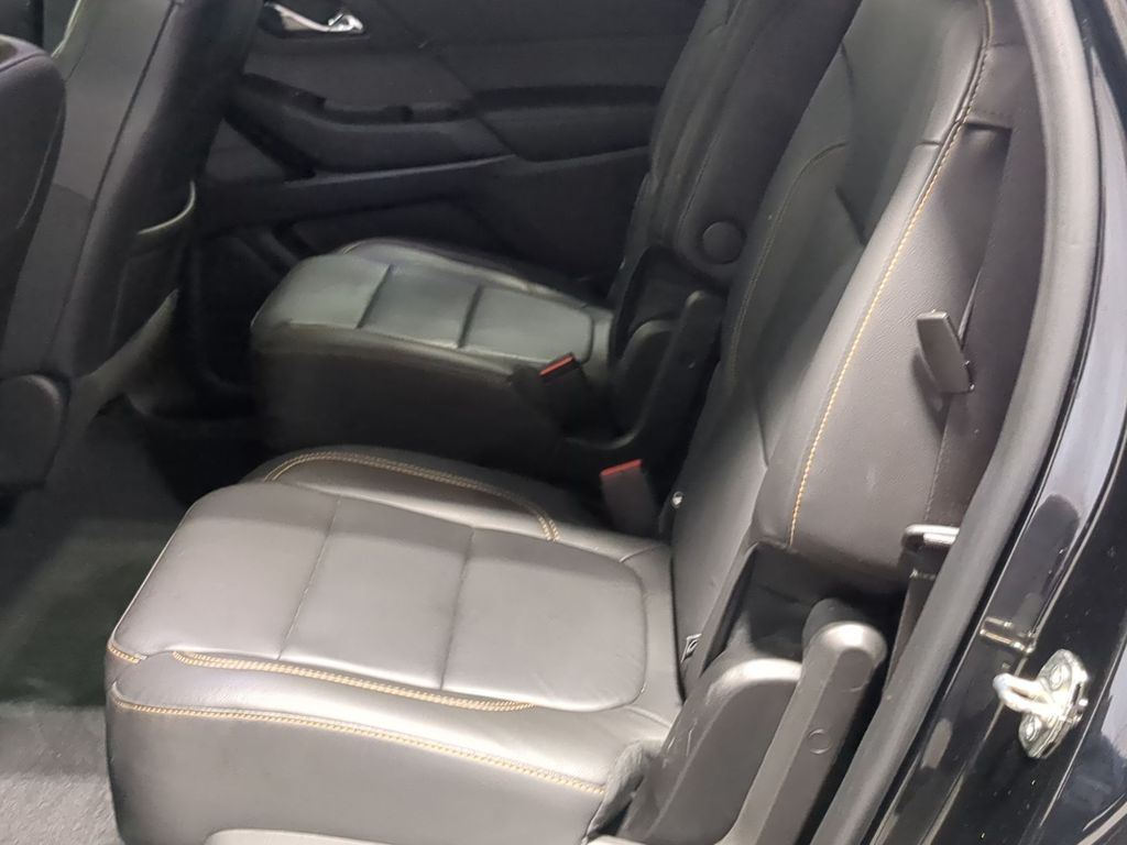 Thumbnail: 2021 Chevrolet Traverse - 29