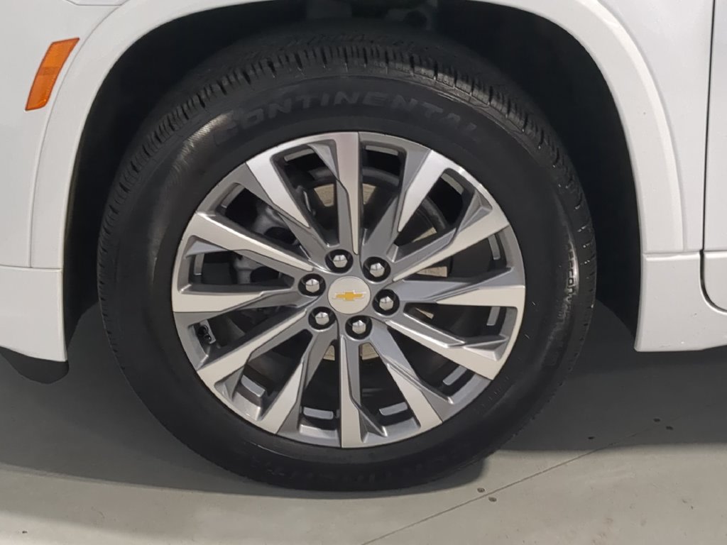 Thumbnail: 2023 Chevrolet Traverse - 7