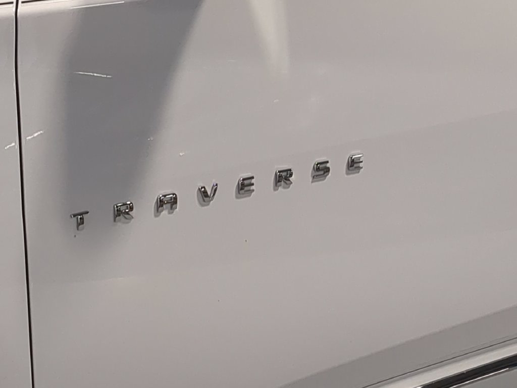 Thumbnail: 2023 Chevrolet Traverse - 23