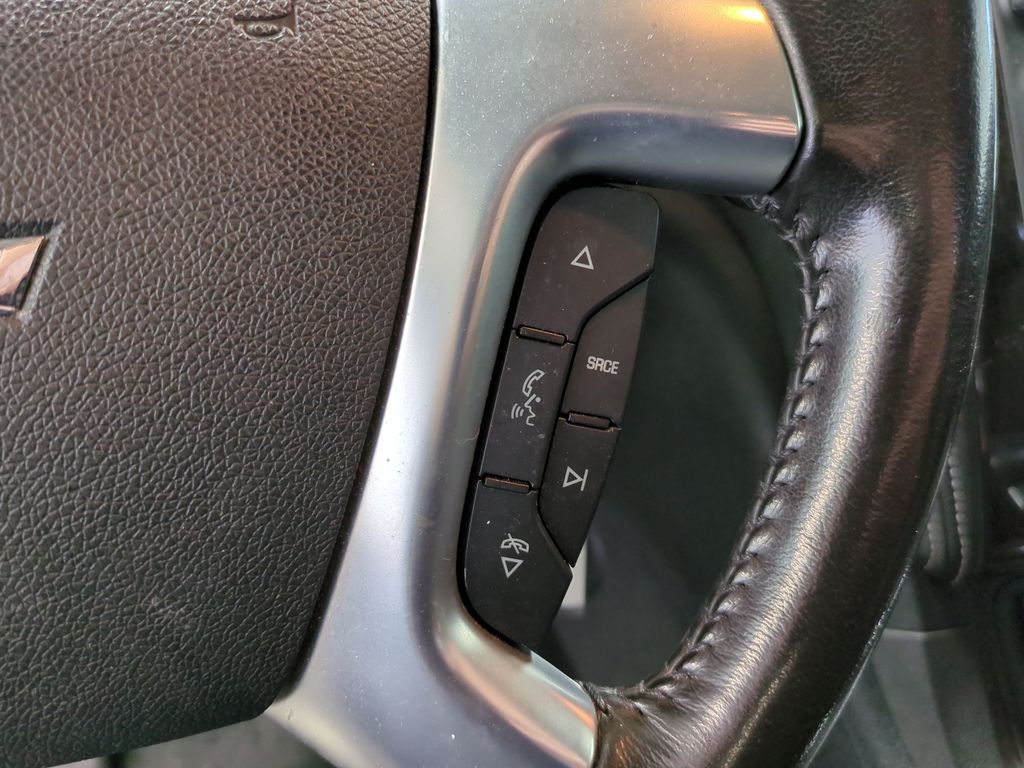 2017 Chevrolet Traverse LT 26
