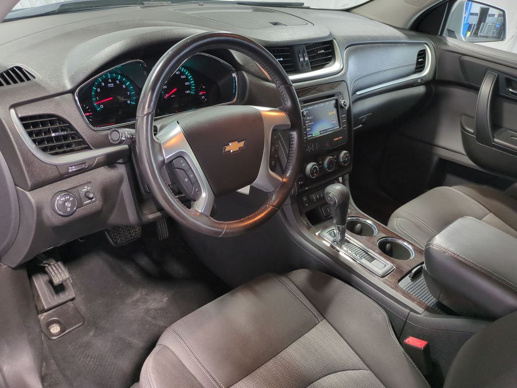 Thumbnail: 2016 Chevrolet Traverse - 2