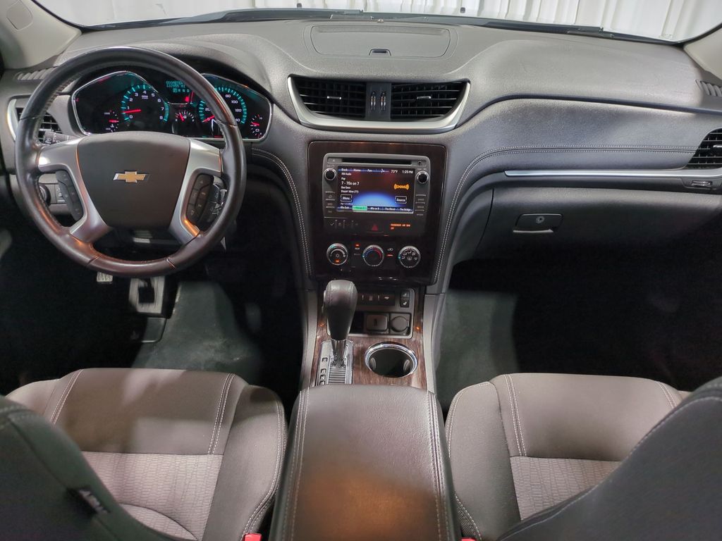 Thumbnail: 2016 Chevrolet Traverse - 9