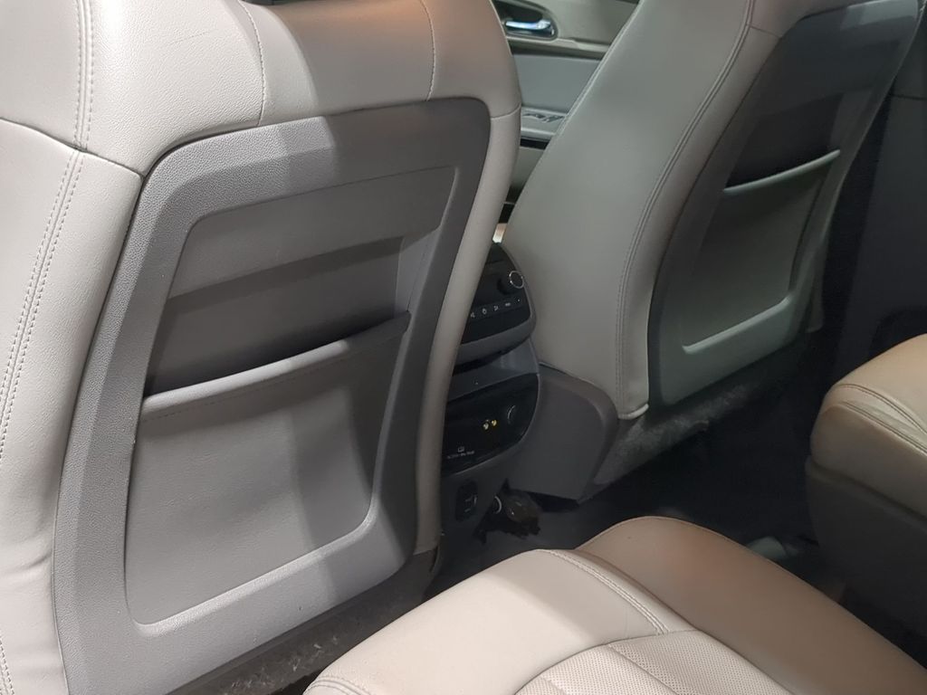 Thumbnail: 2017 Chevrolet Traverse - 11