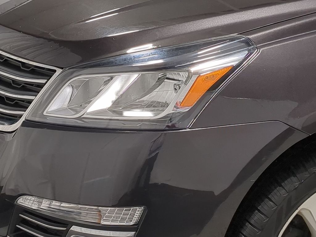 Thumbnail: 2017 Chevrolet Traverse - 24