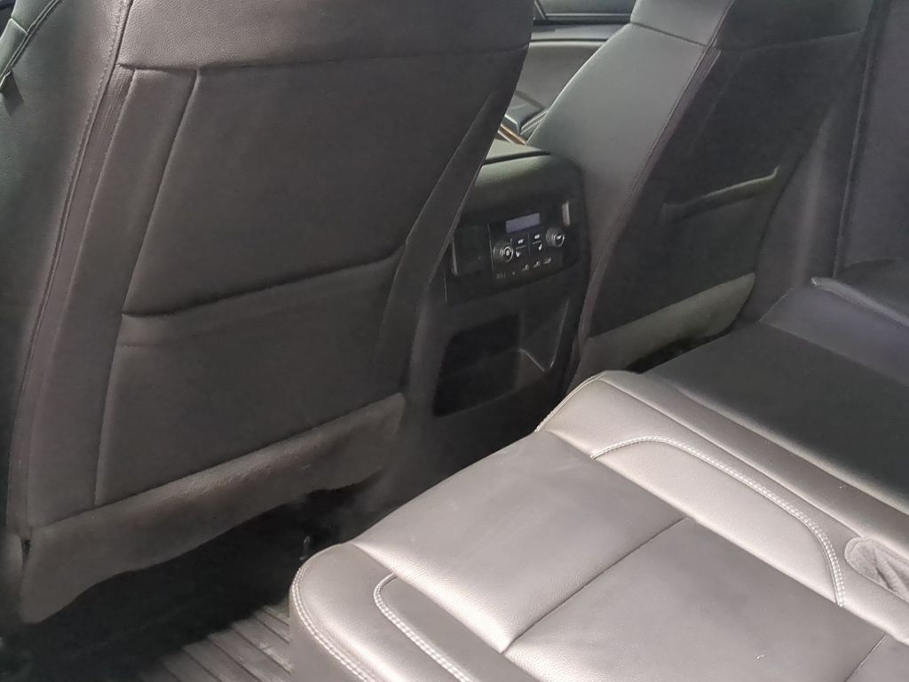 Thumbnail: 2017 Chevrolet Tahoe - 26