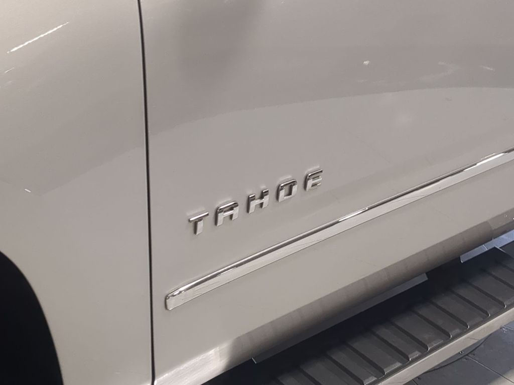 Thumbnail: 2017 Chevrolet Tahoe - 24
