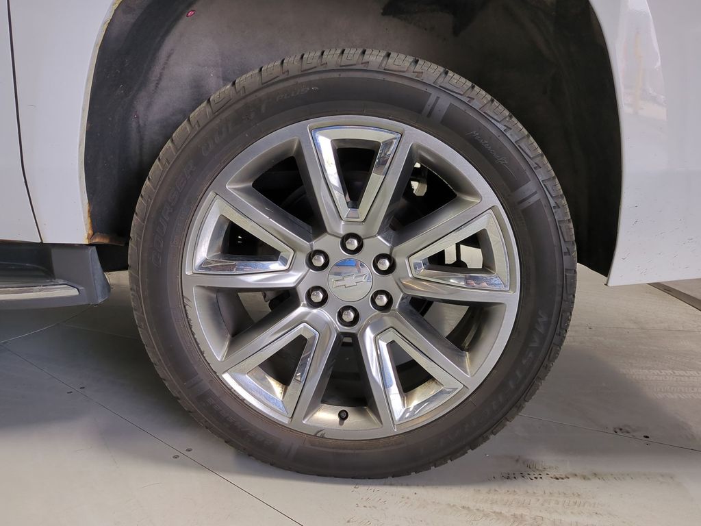 2016 Chevrolet Suburban 1500 LTZ 8