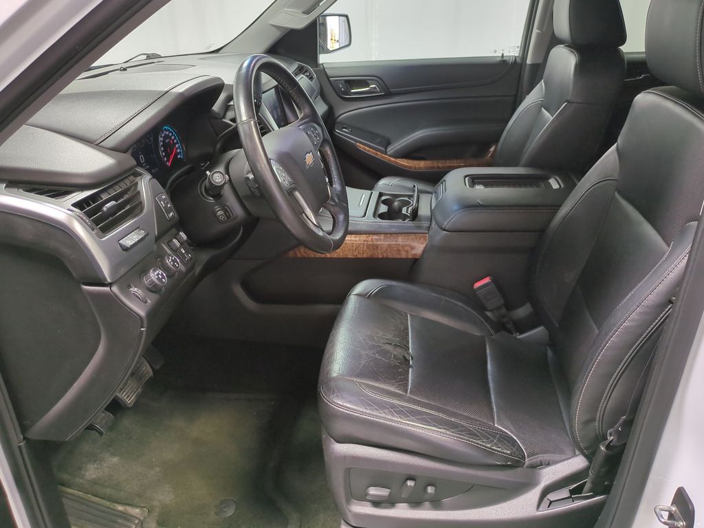 2016 Chevrolet Suburban 1500 LTZ 10