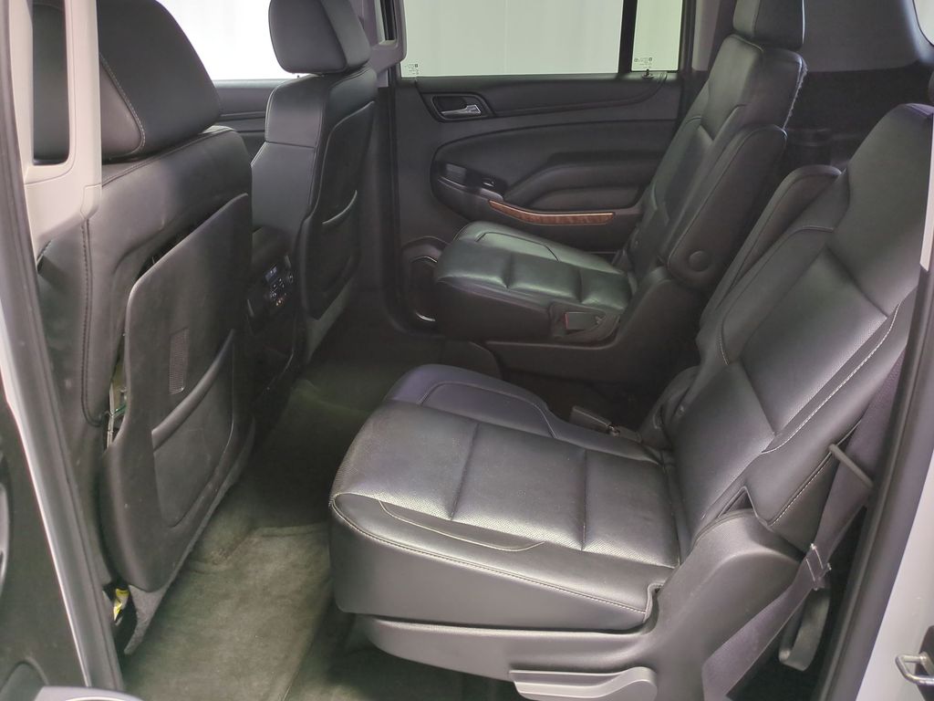 2016 Chevrolet Suburban 1500 LTZ 25
