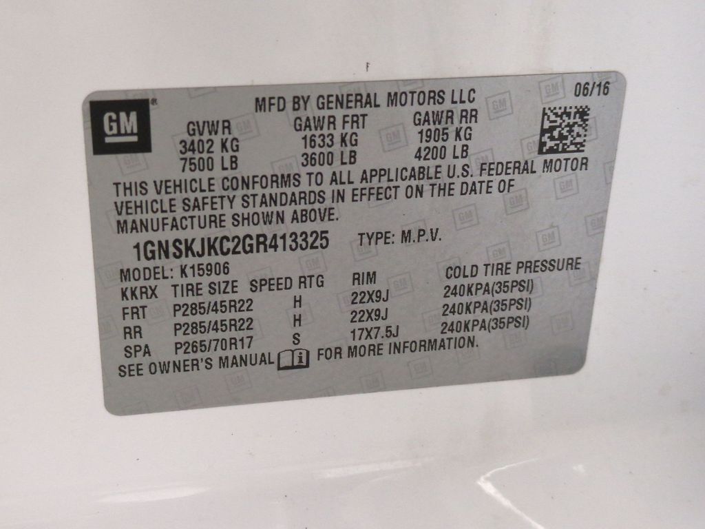 2016 Chevrolet Suburban 1500 LTZ 18