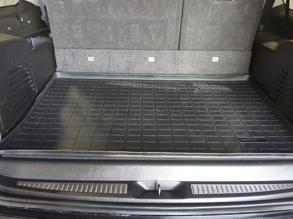 Thumbnail: 2019 Chevrolet Suburban - 33