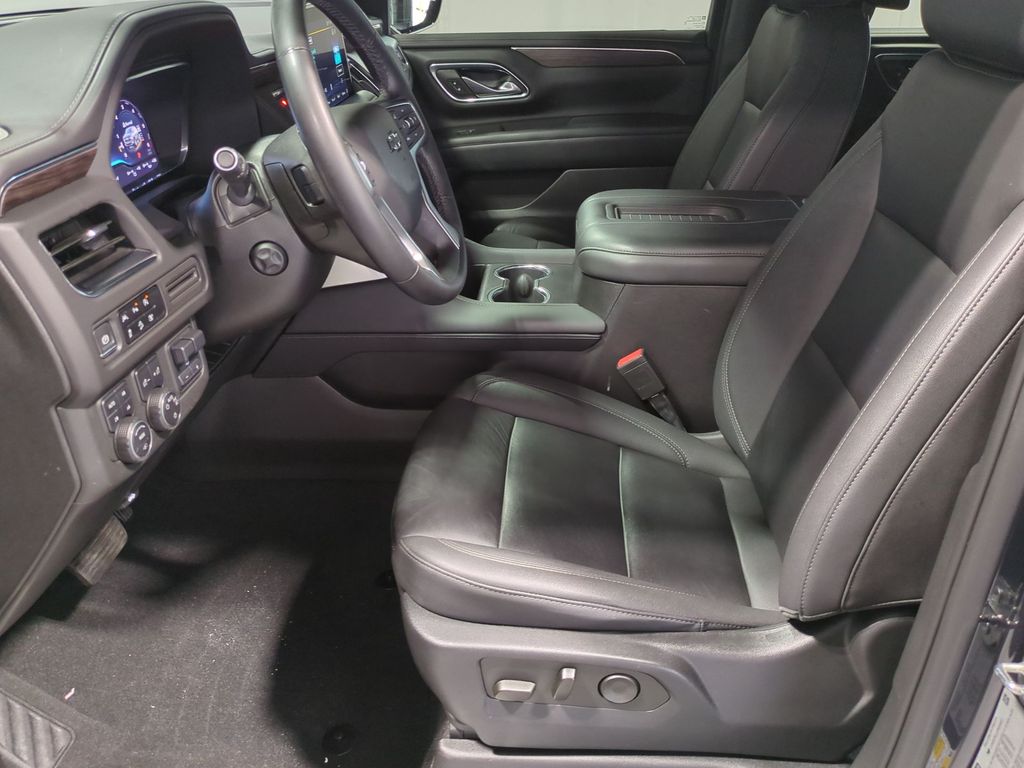 Thumbnail: 2023 Chevrolet Tahoe - 10
