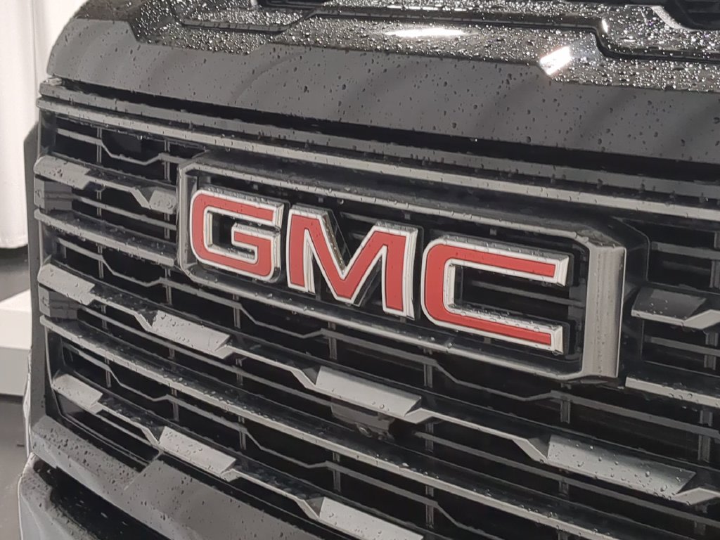 Thumbnail: 2024 GMC Sierra 2500 - 3