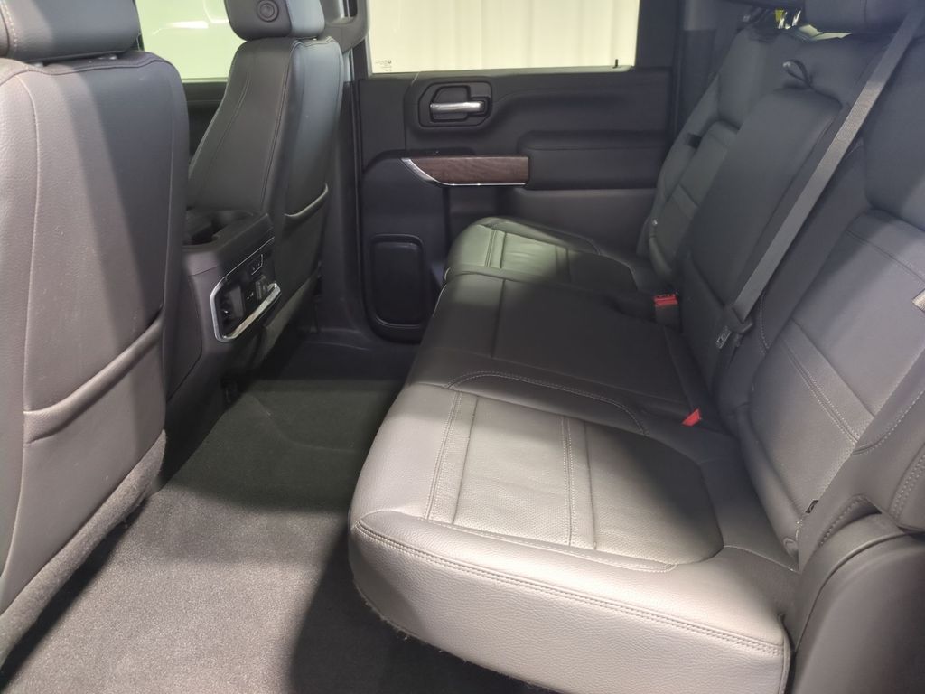 Thumbnail: 2021 GMC Sierra 2500 - 23