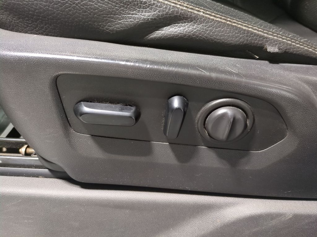 Thumbnail: 2020 GMC Sierra 3500 - 26