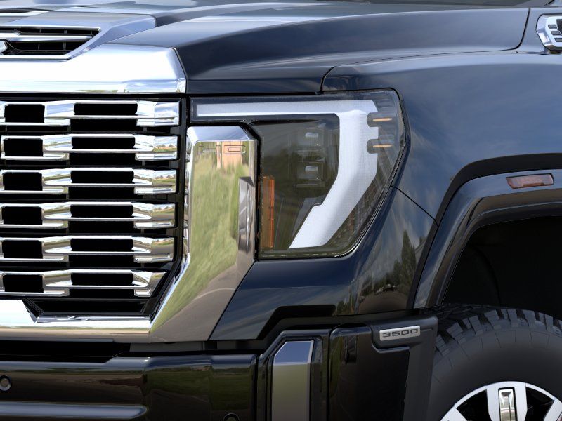 Thumbnail: 2026 GMC Sierra 3500 - 17