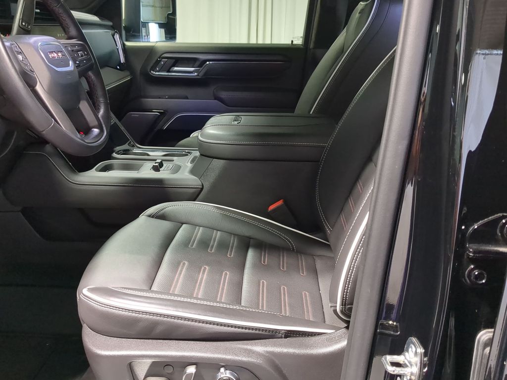 Thumbnail: 2025 GMC Sierra 2500 - 9