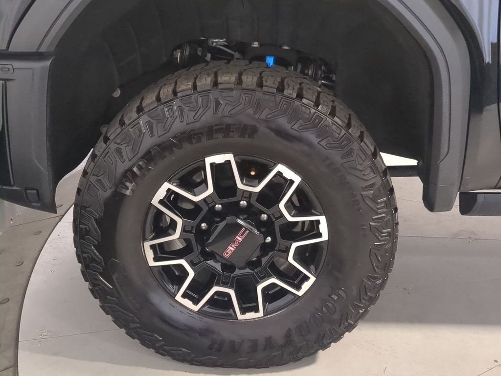 Thumbnail: 2025 GMC Sierra 2500 - 7