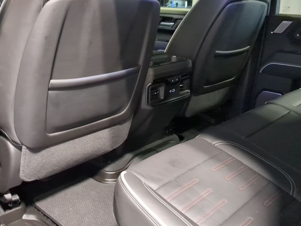 Thumbnail: 2025 GMC Sierra 2500 - 27