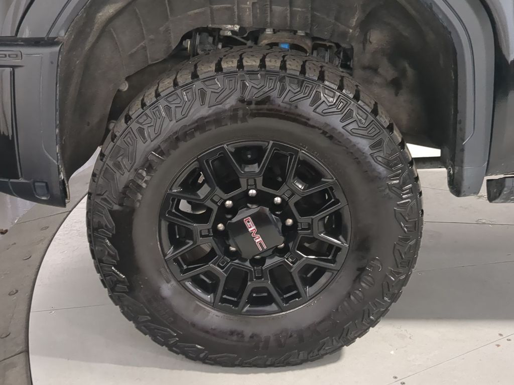 Thumbnail: 2025 GMC Sierra 2500 - 7