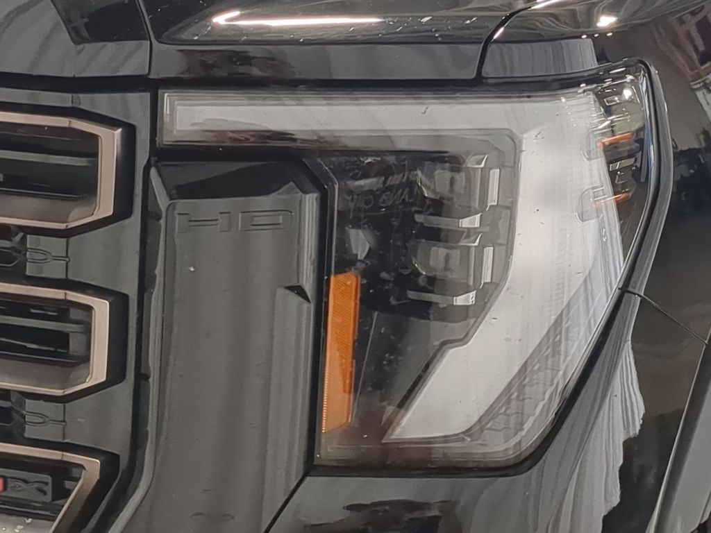 Thumbnail: 2025 GMC Sierra 2500 - 23