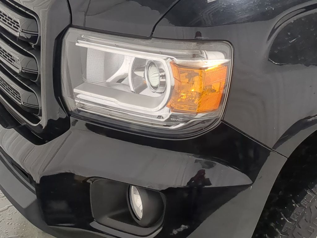 Thumbnail: 2016 GMC Canyon - 30