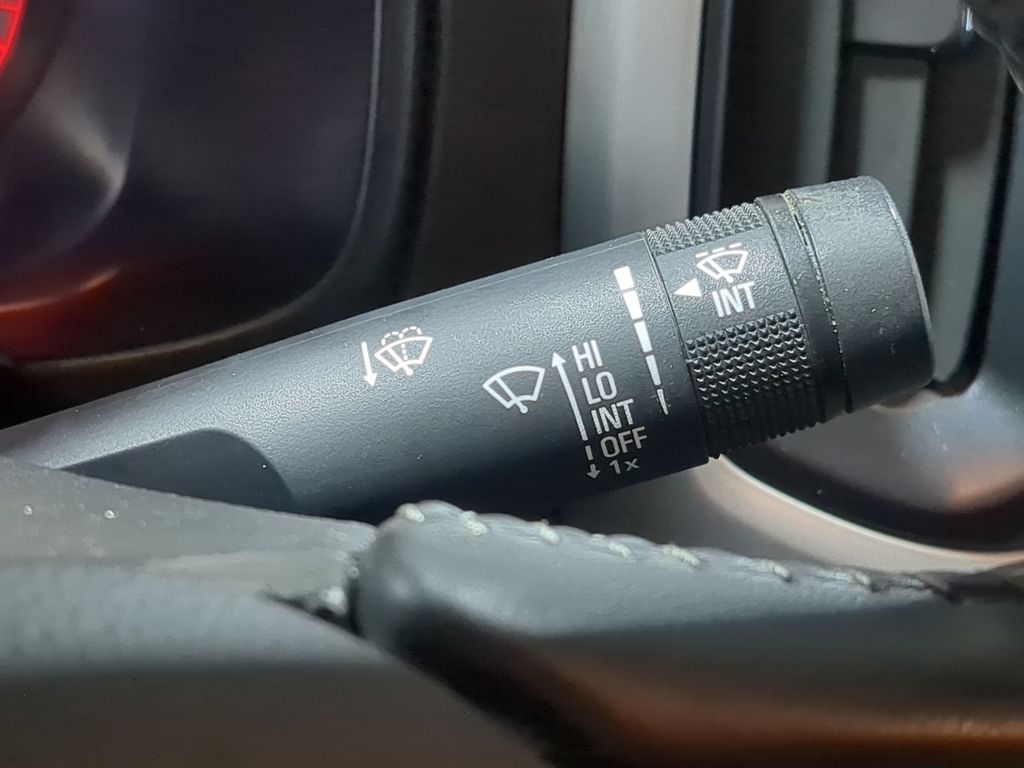 Thumbnail: 2016 GMC Canyon - 17