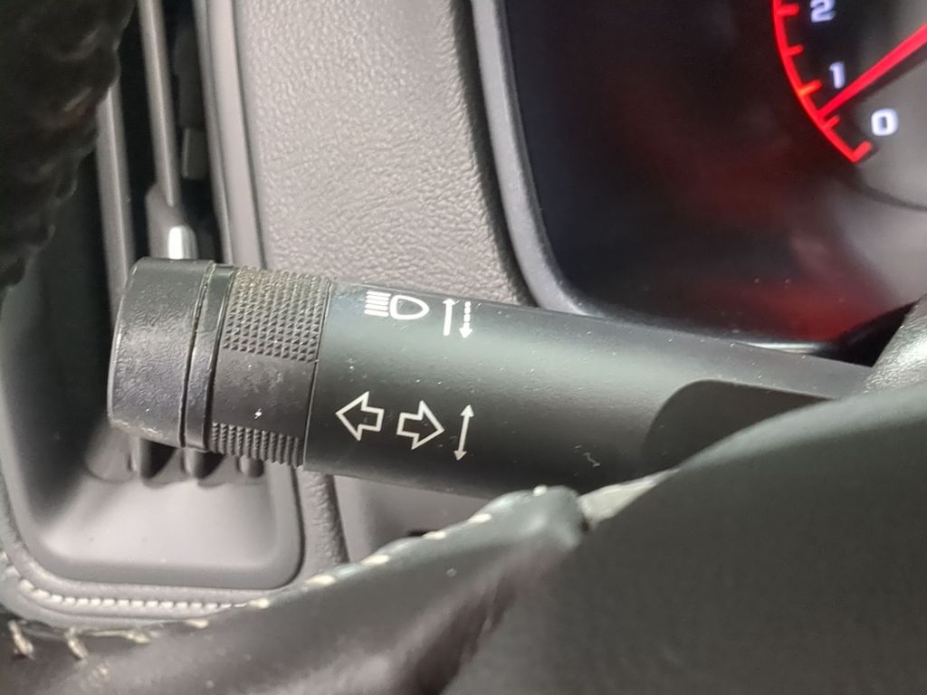 Thumbnail: 2016 GMC Canyon - 15